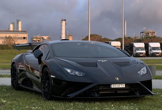 Lamborghini Huracán LP640-2 STO