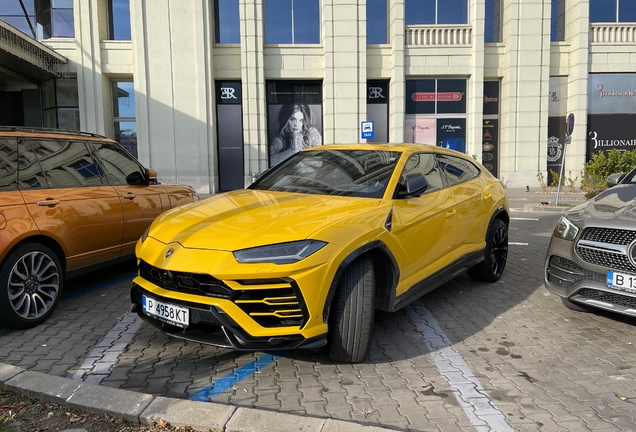 Lamborghini Urus