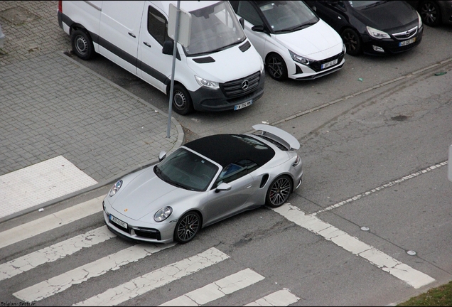 Porsche 992 Turbo Cabriolet