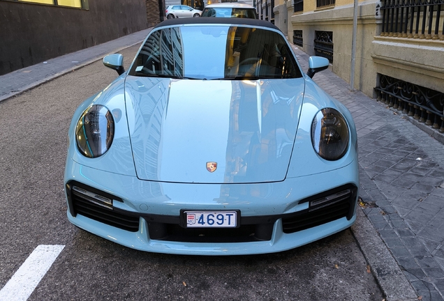 Porsche 992 Turbo S Cabriolet