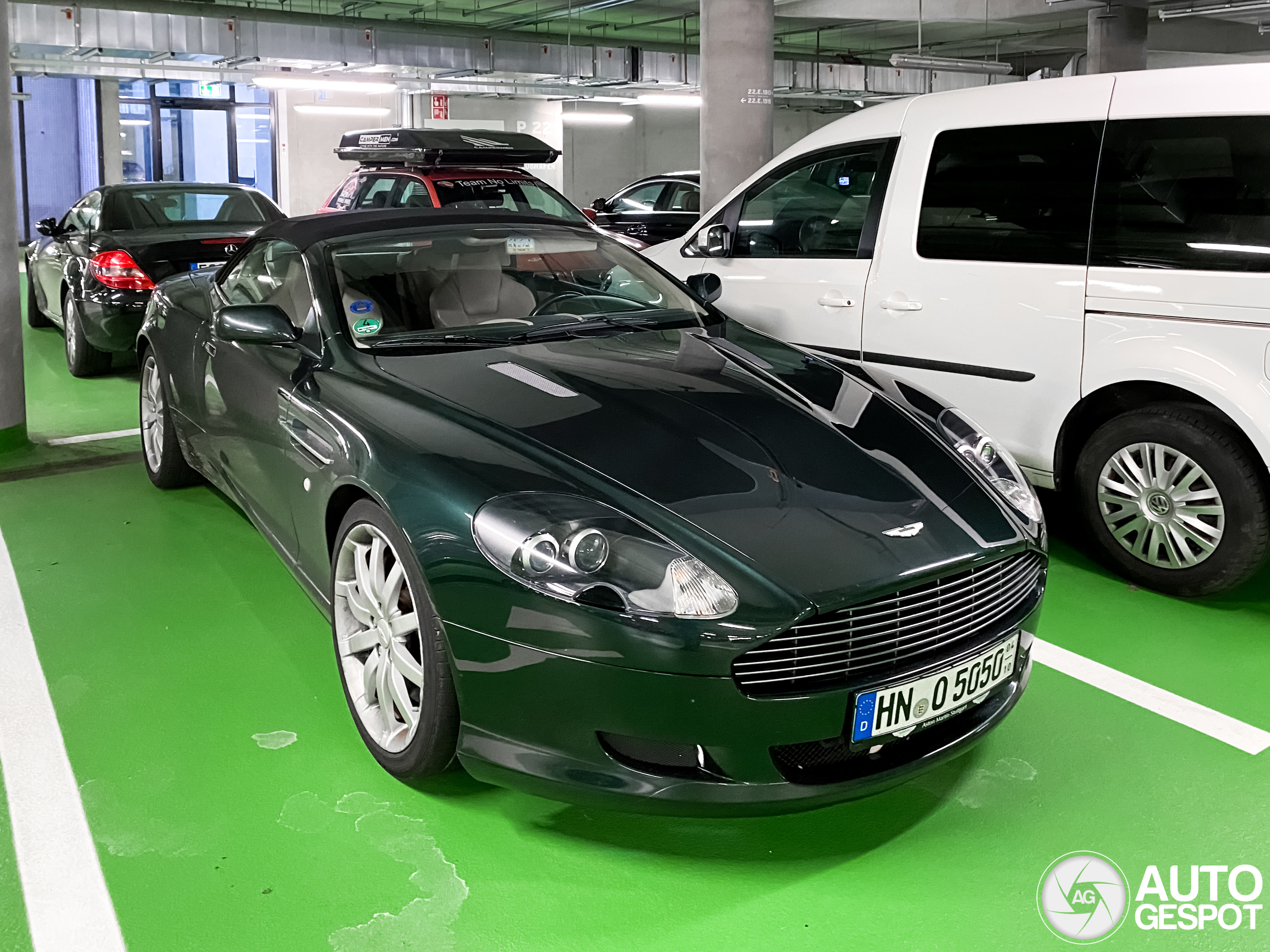 Aston Martin DB9 Volante