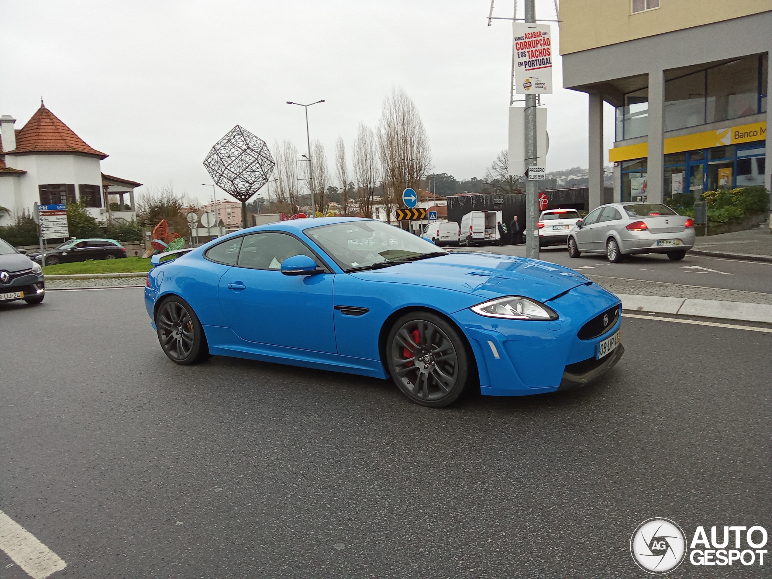 Jaguar XKR-S 2012