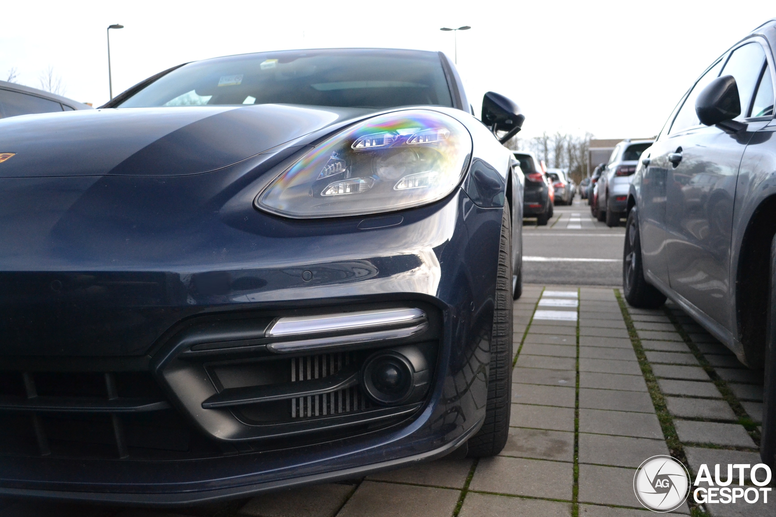 Porsche 971 Panamera GTS Sport Turismo