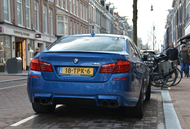 BMW M5 F10 2011