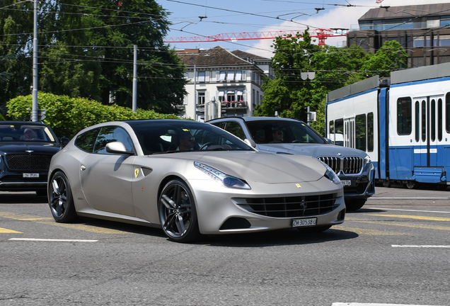 Ferrari FF