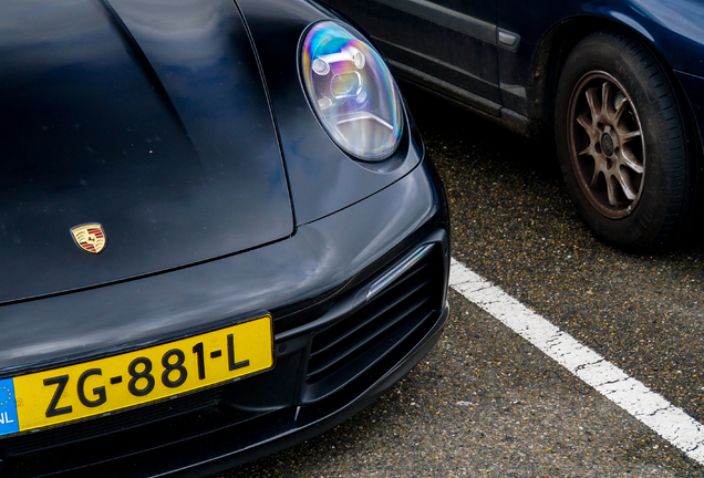 Porsche 992 Carrera 4S