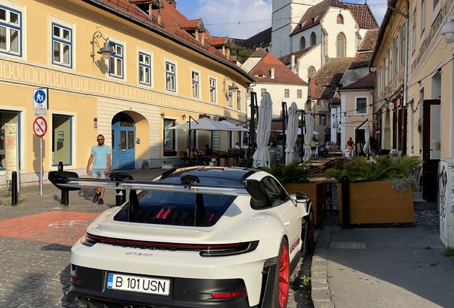 Porsche 992 GT3 RS Weissach Package