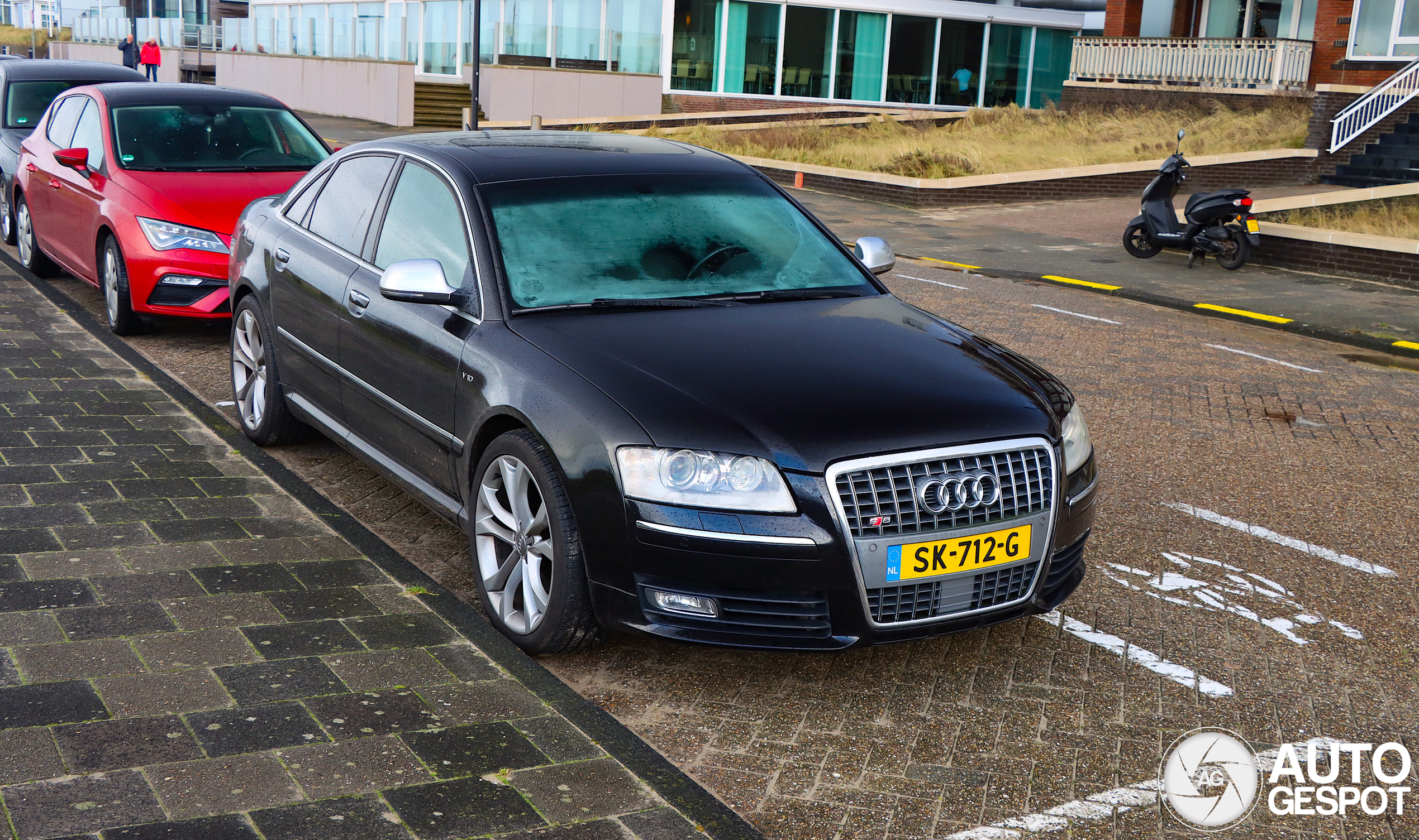 Audi S8 D3