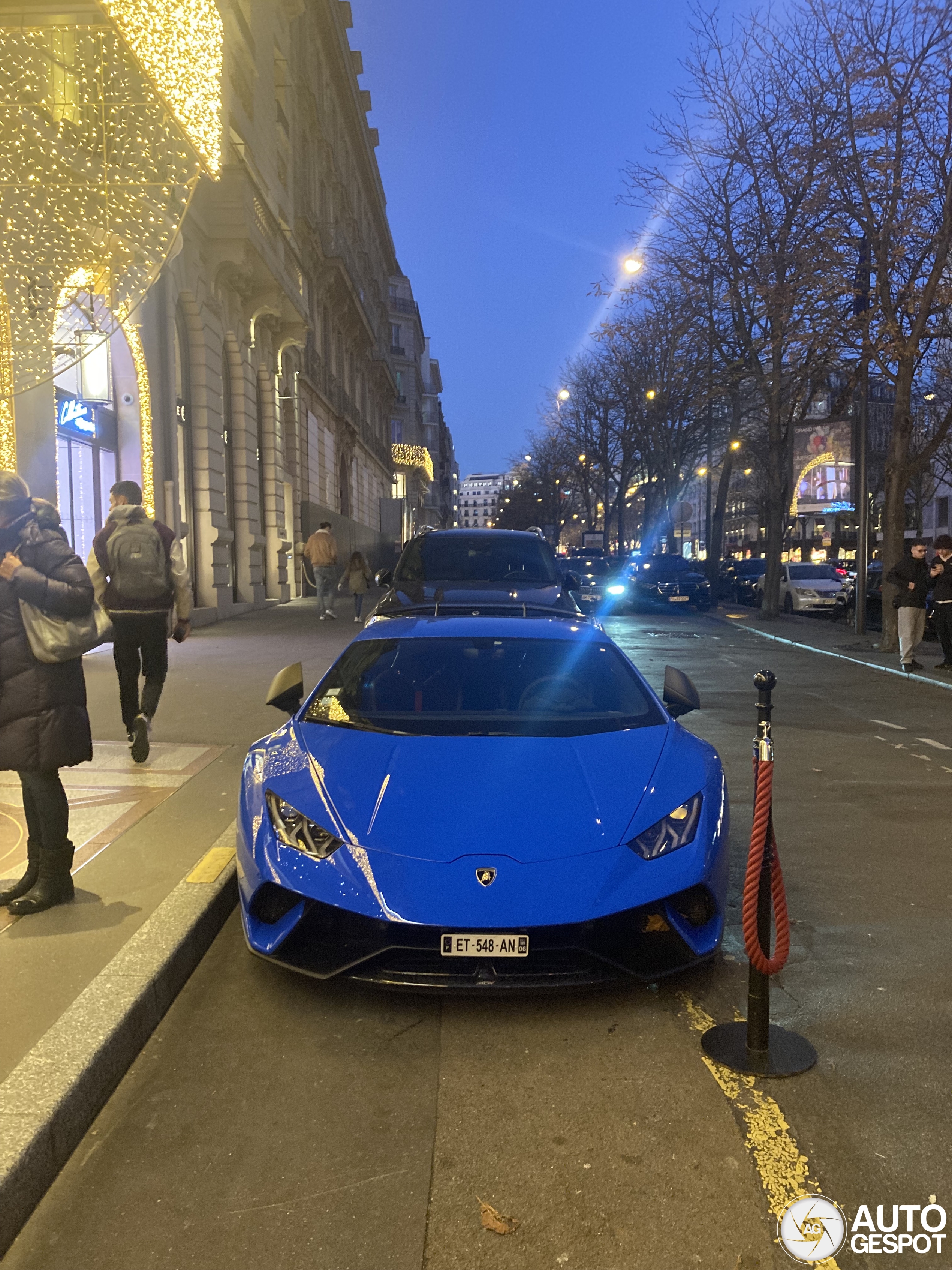 Lamborghini Huracán LP640-4 Performante