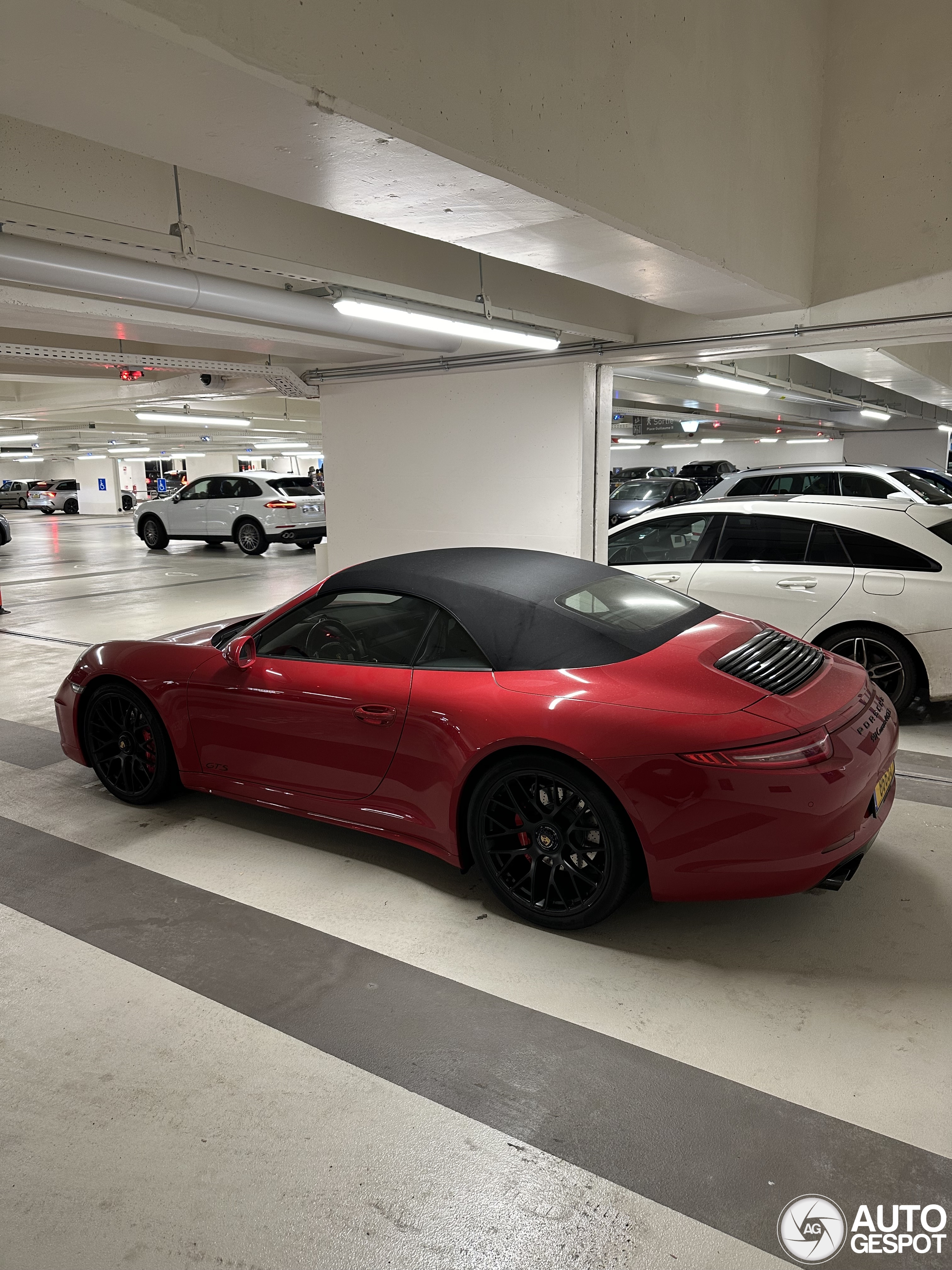 Porsche 991 Carrera 4 GTS Cabriolet MkI