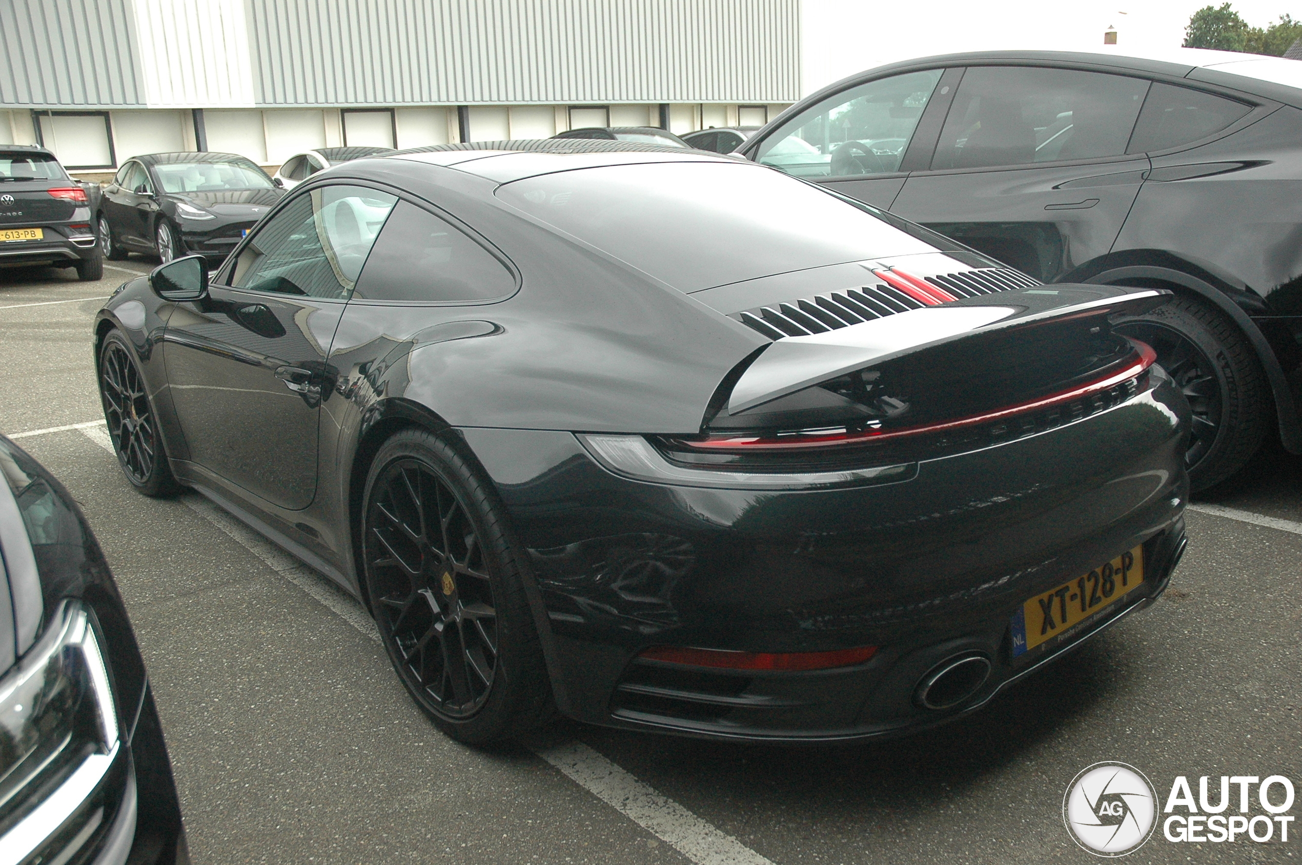 Porsche 992 Carrera 4S