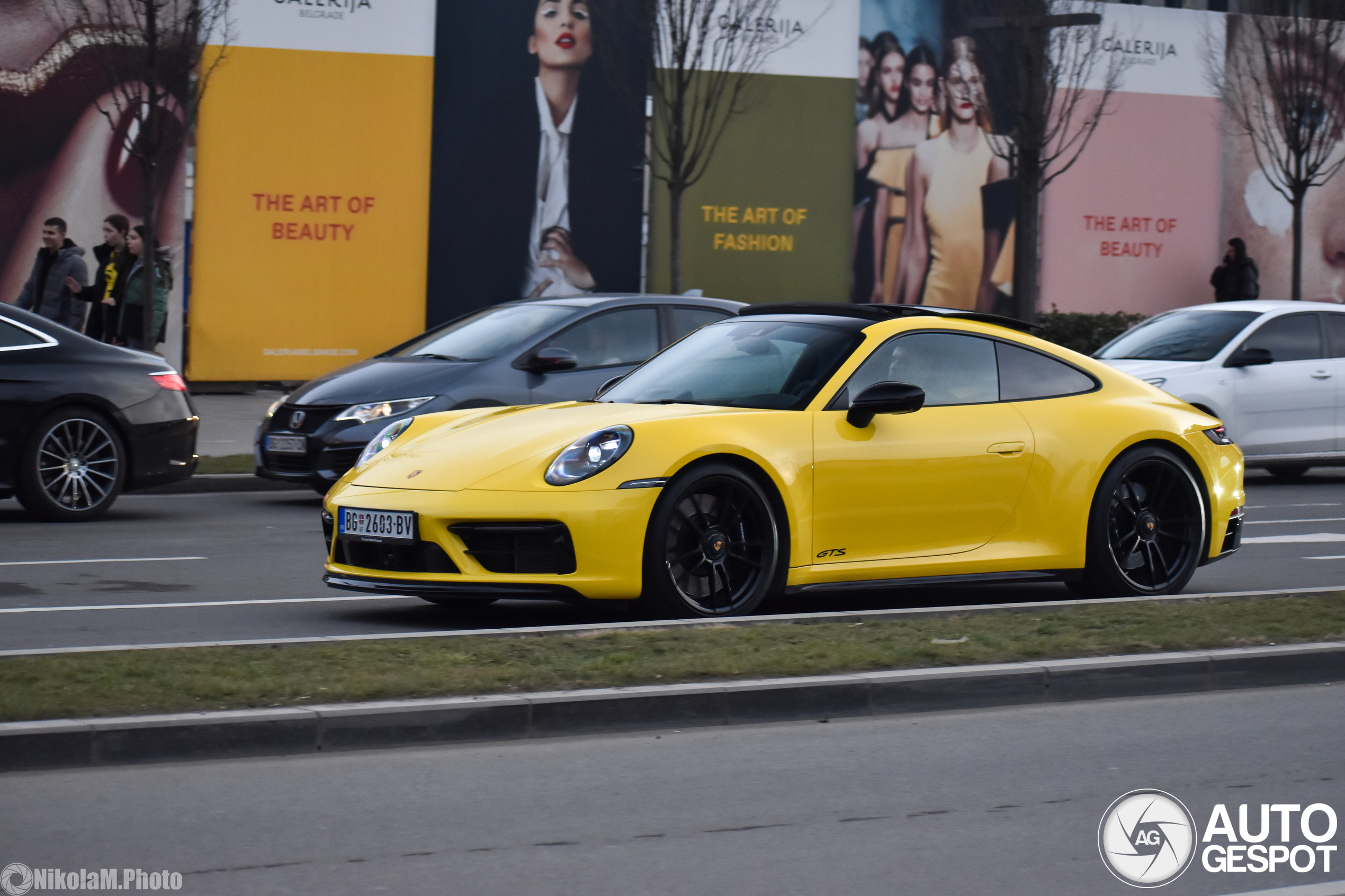 Porsche 992 Carrera GTS