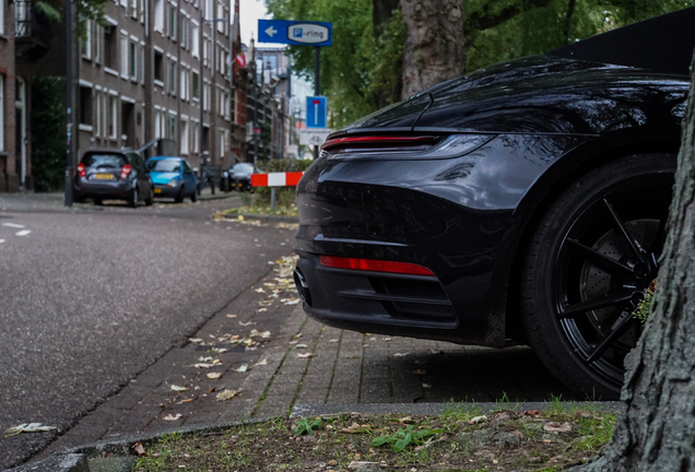 Porsche 992 Carrera 4S Cabriolet