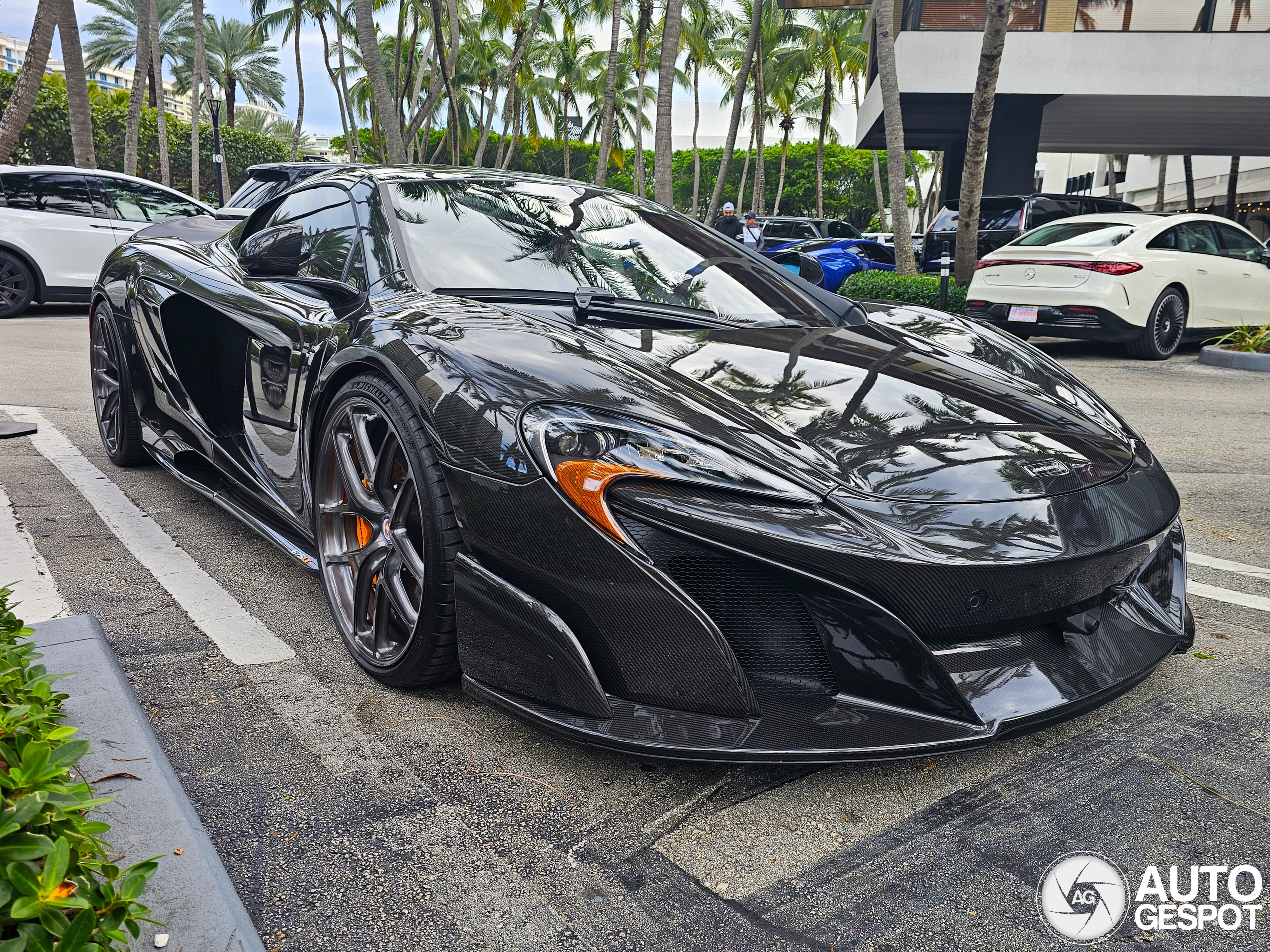 McLaren 675LT Spider Carbon Series