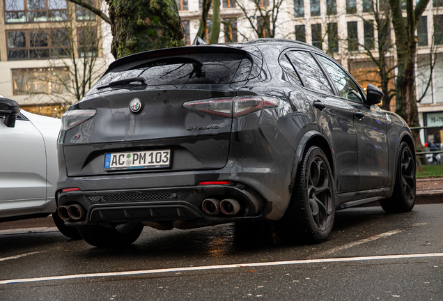 Alfa Romeo Stelvio Quadrifoglio 2020