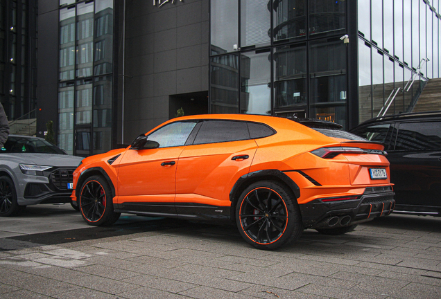 Lamborghini Urus S