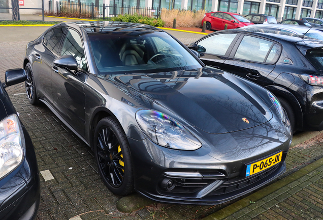 Porsche 971 Panamera Turbo S E-Hybrid