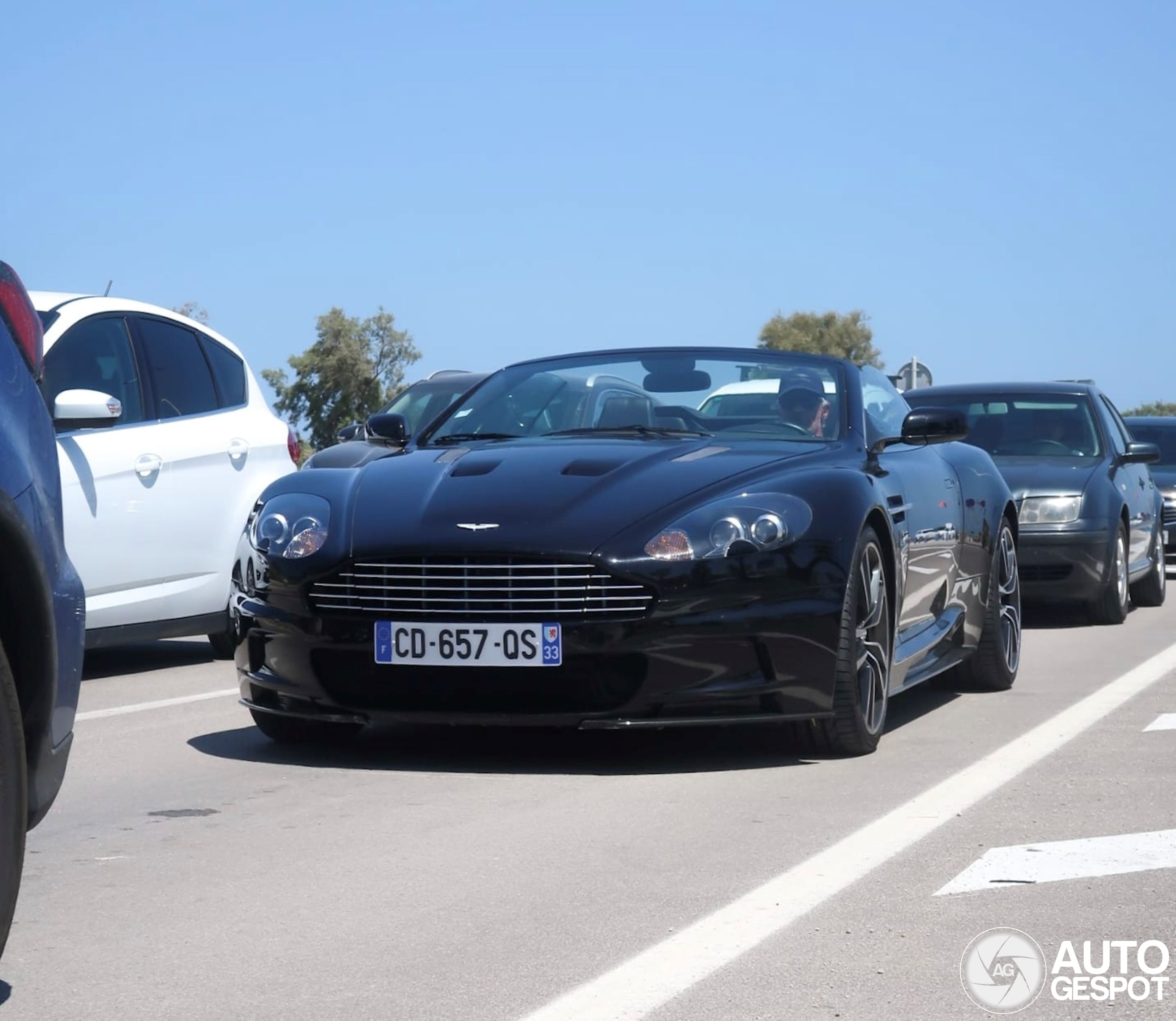 Aston Martin DBS Volante