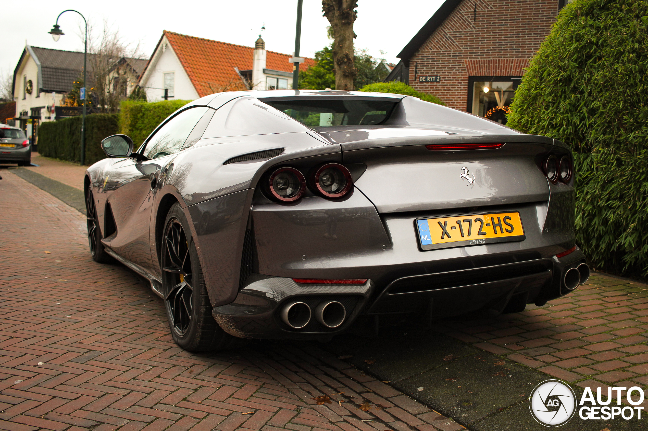 Ferrari 812 GTS