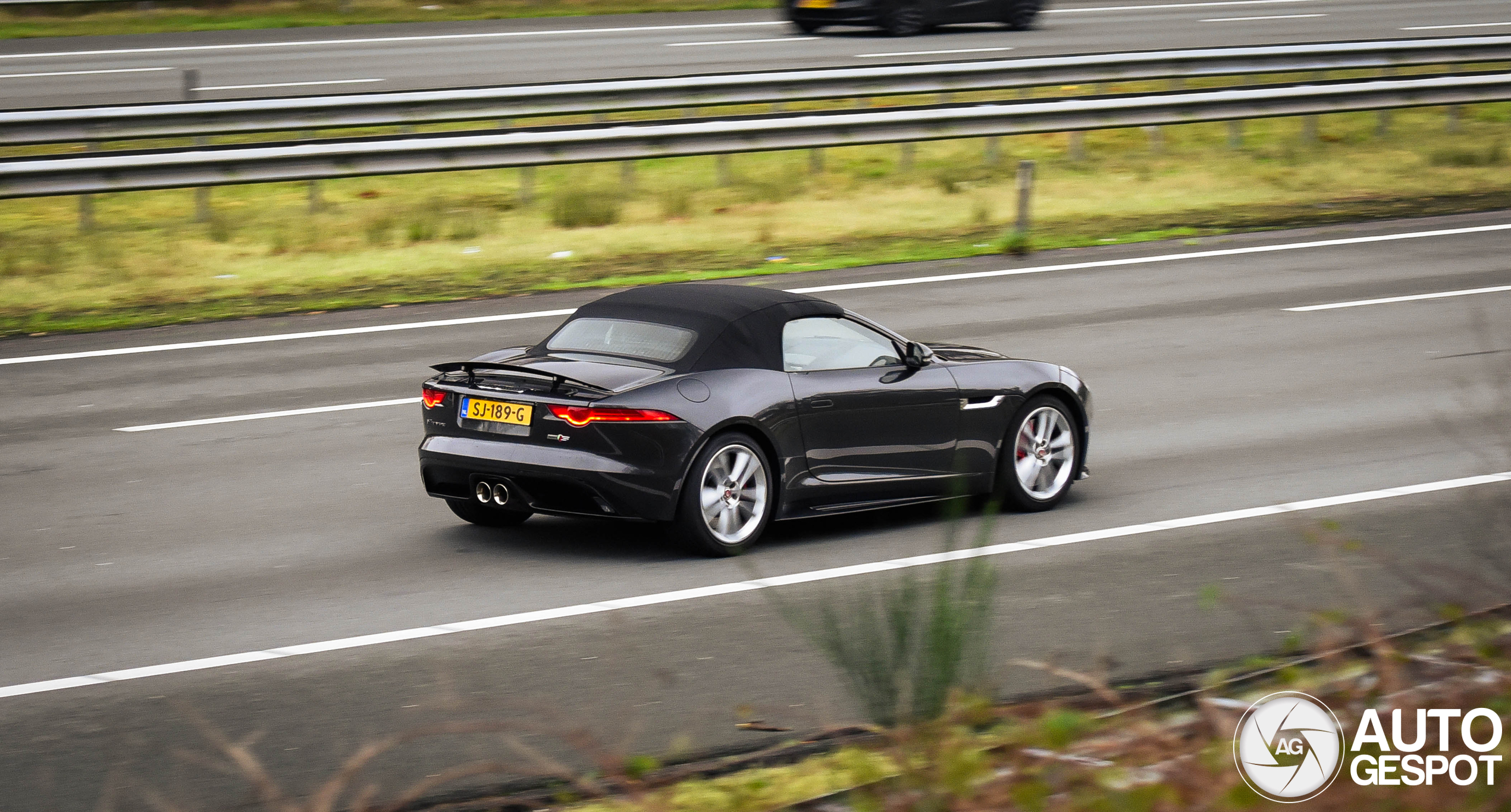 Jaguar F-TYPE S AWD Convertible