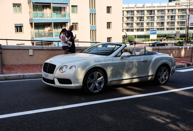 Bentley Continental GTC V8