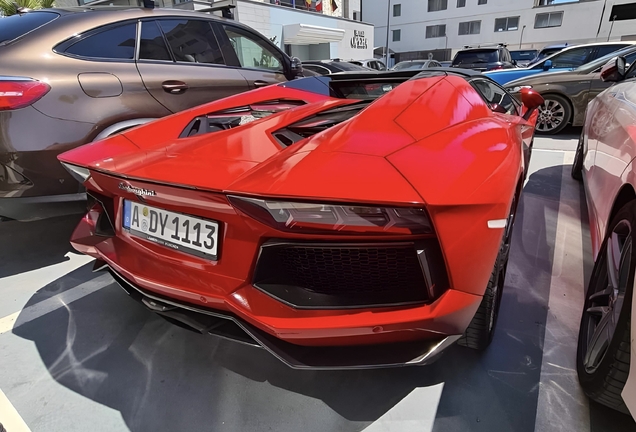 Lamborghini Aventador LP700-4 Roadster