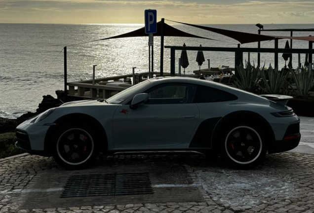 Porsche 992 Dakar