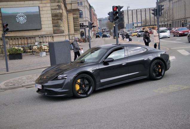 Porsche Taycan Turbo S