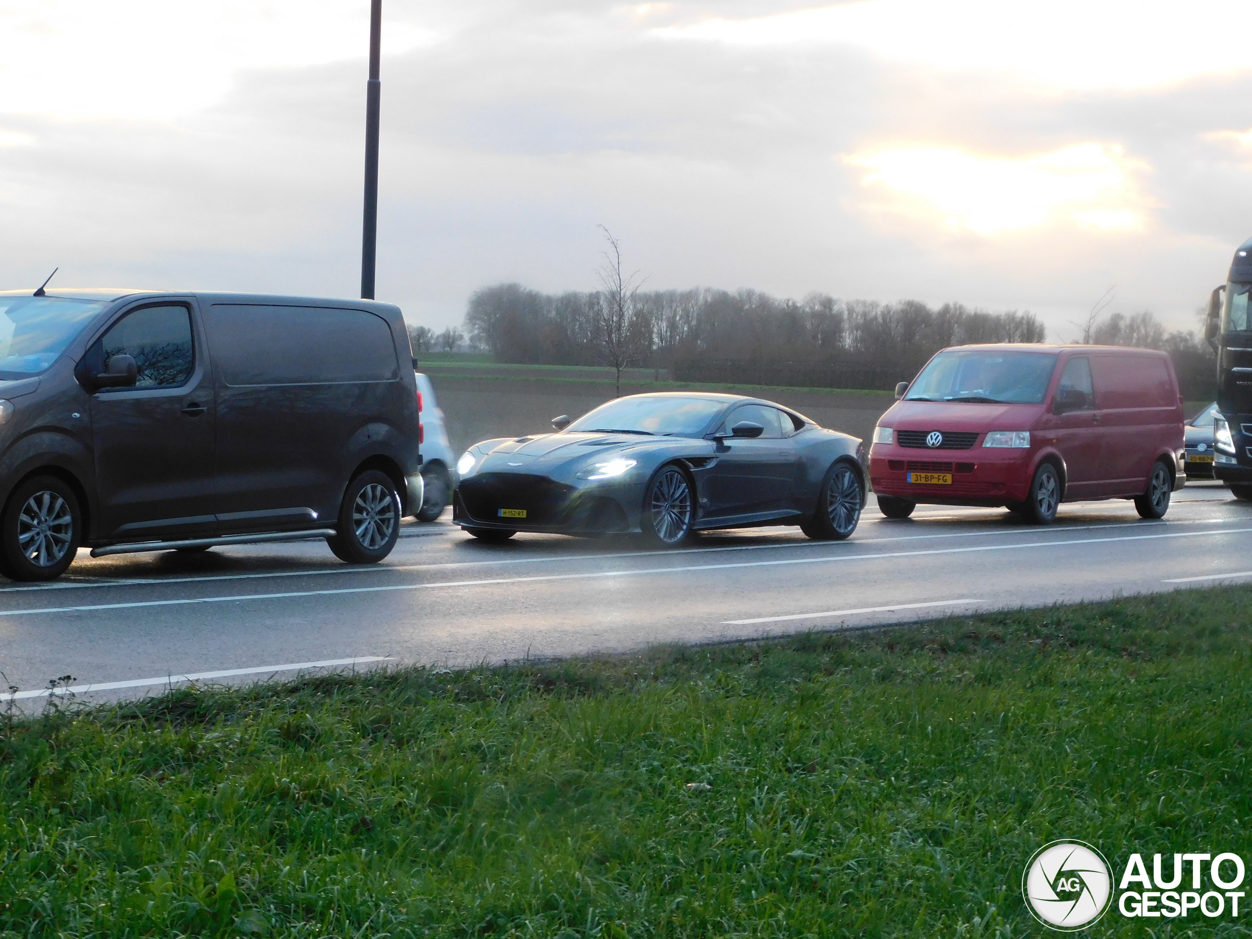 Aston Martin DBS Superleggera