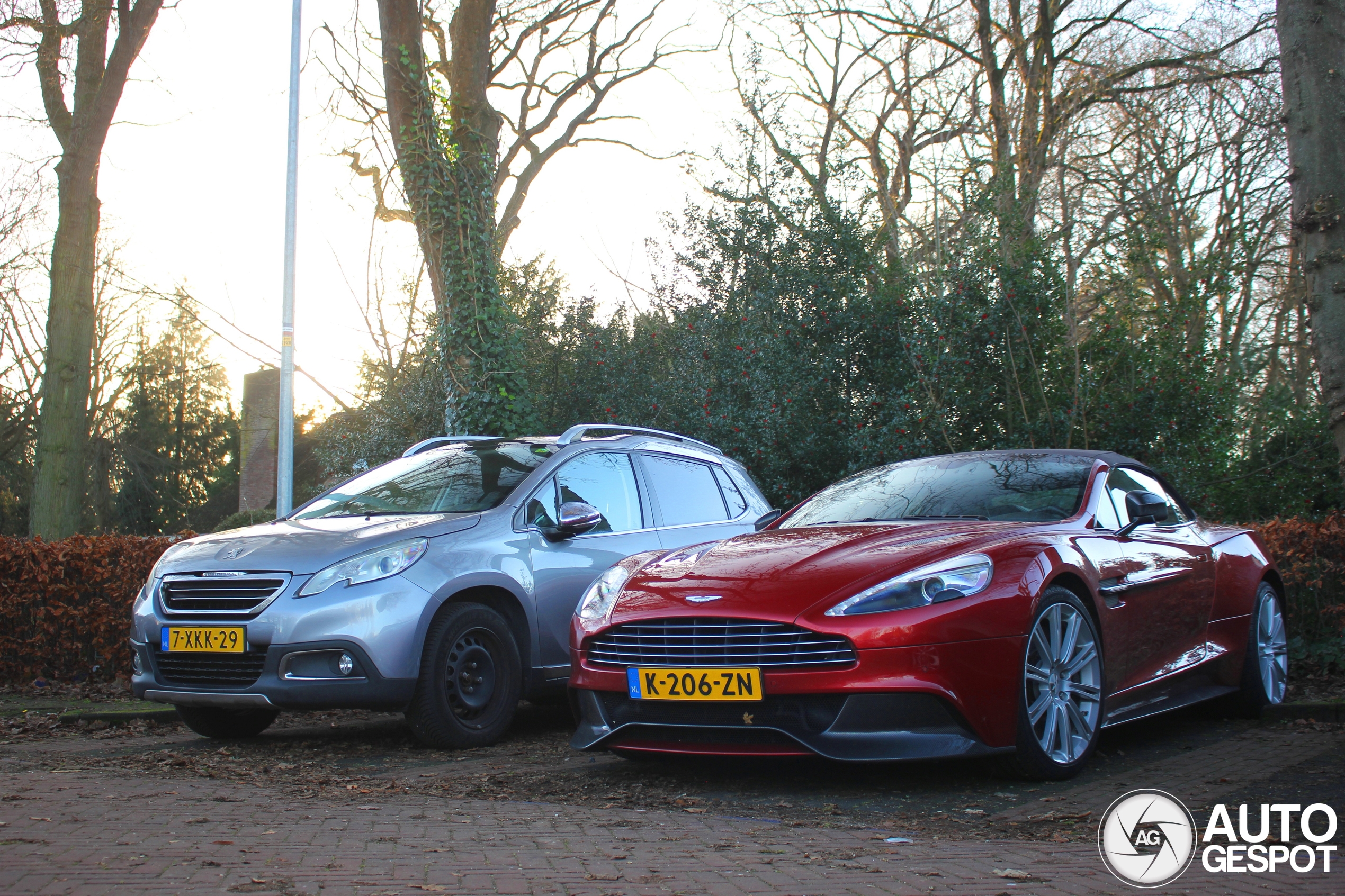 Aston Martin Vanquish Volante