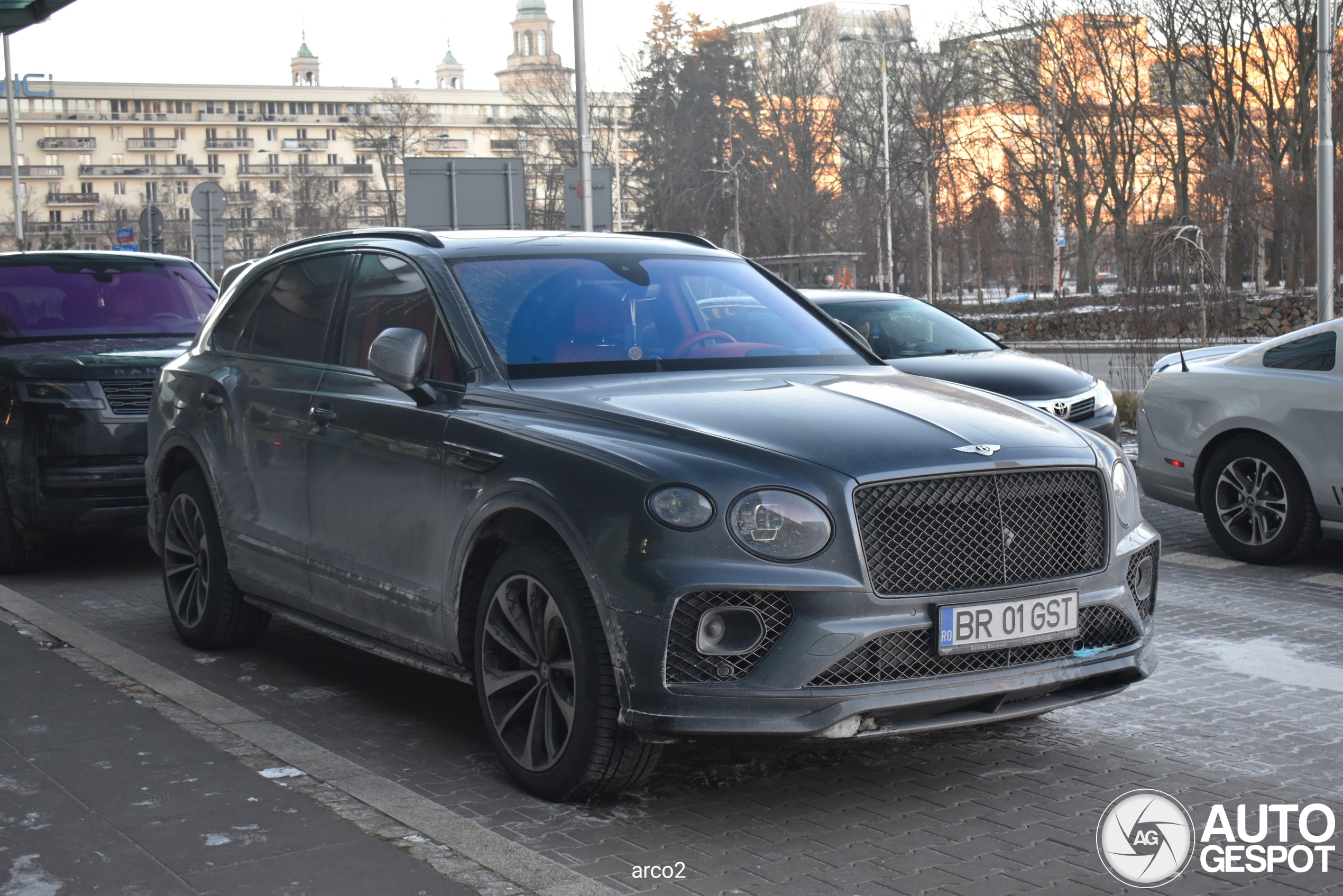 Bentley Bentayga V8 2021