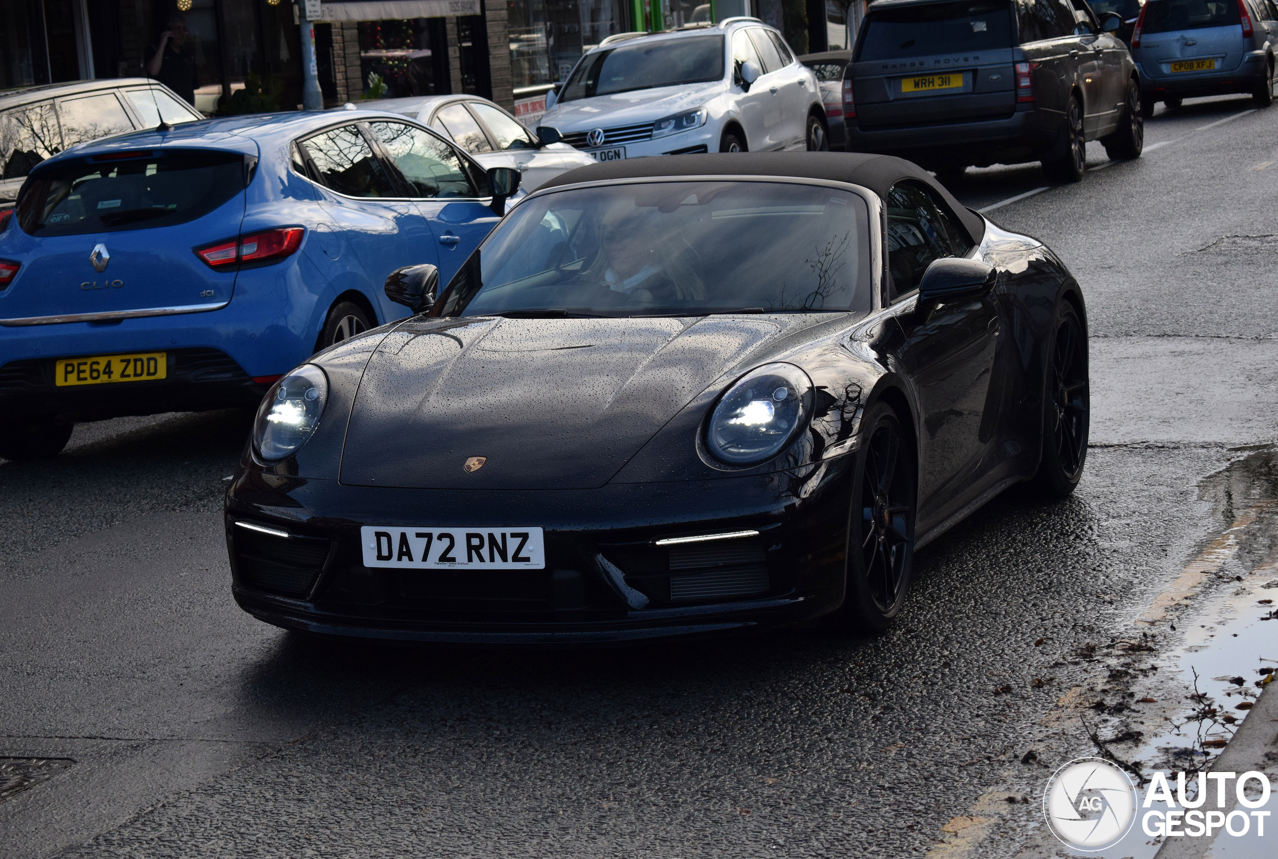 Porsche 992 Carrera 4 GTS Cabriolet