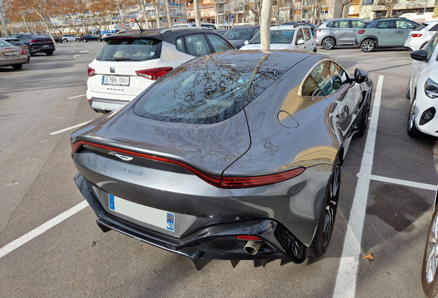 Aston Martin V8 Vantage 2018