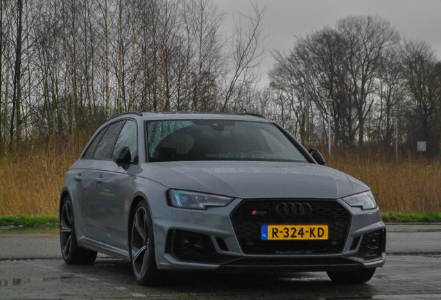 Audi RS4 Avant B9