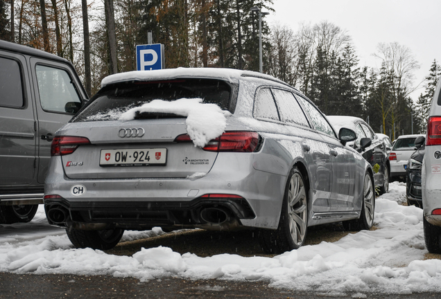 Audi RS4 Avant B9