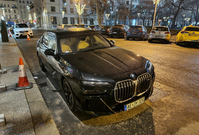 BMW M760e xDrive