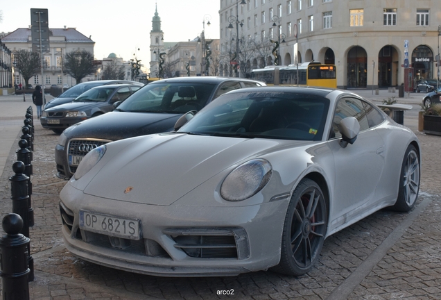 Porsche 992 Carrera GTS