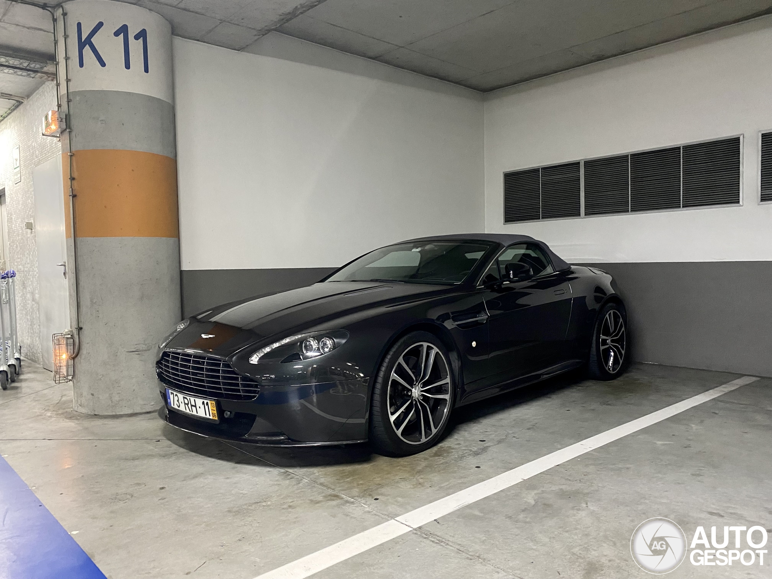 Aston Martin V8 Vantage S Roadster