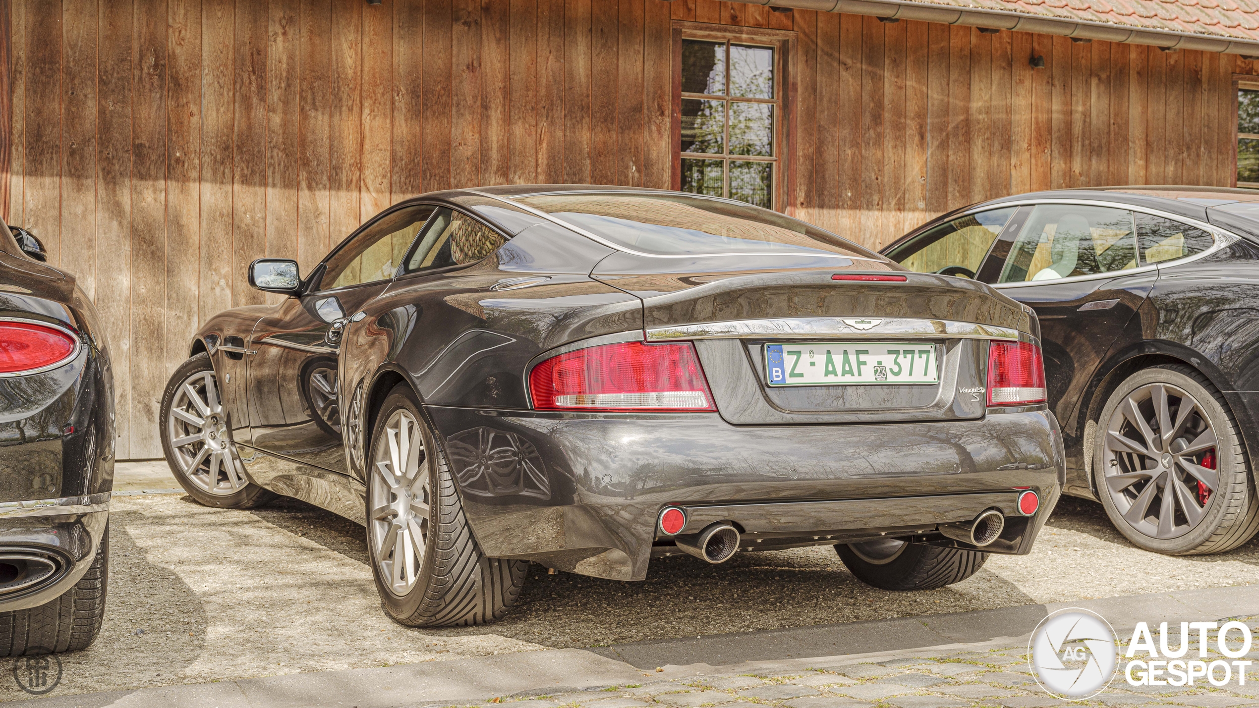 Aston Martin Vanquish S