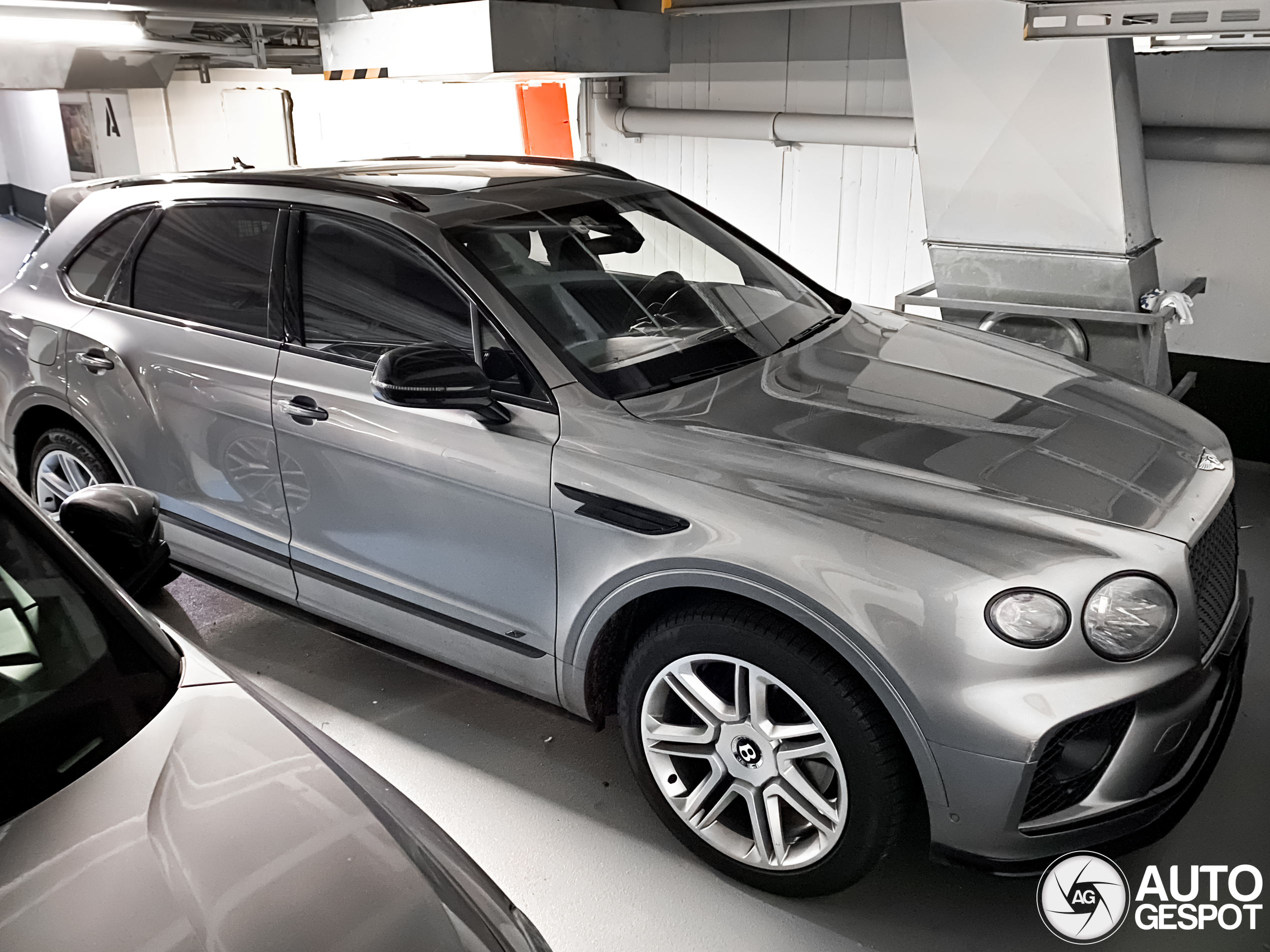 Bentley Bentayga V8 S 2022