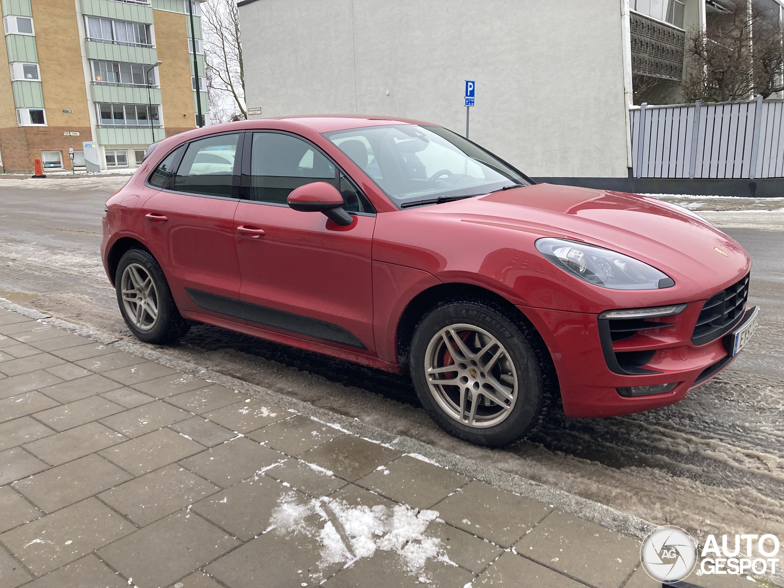 Porsche 95B Macan GTS