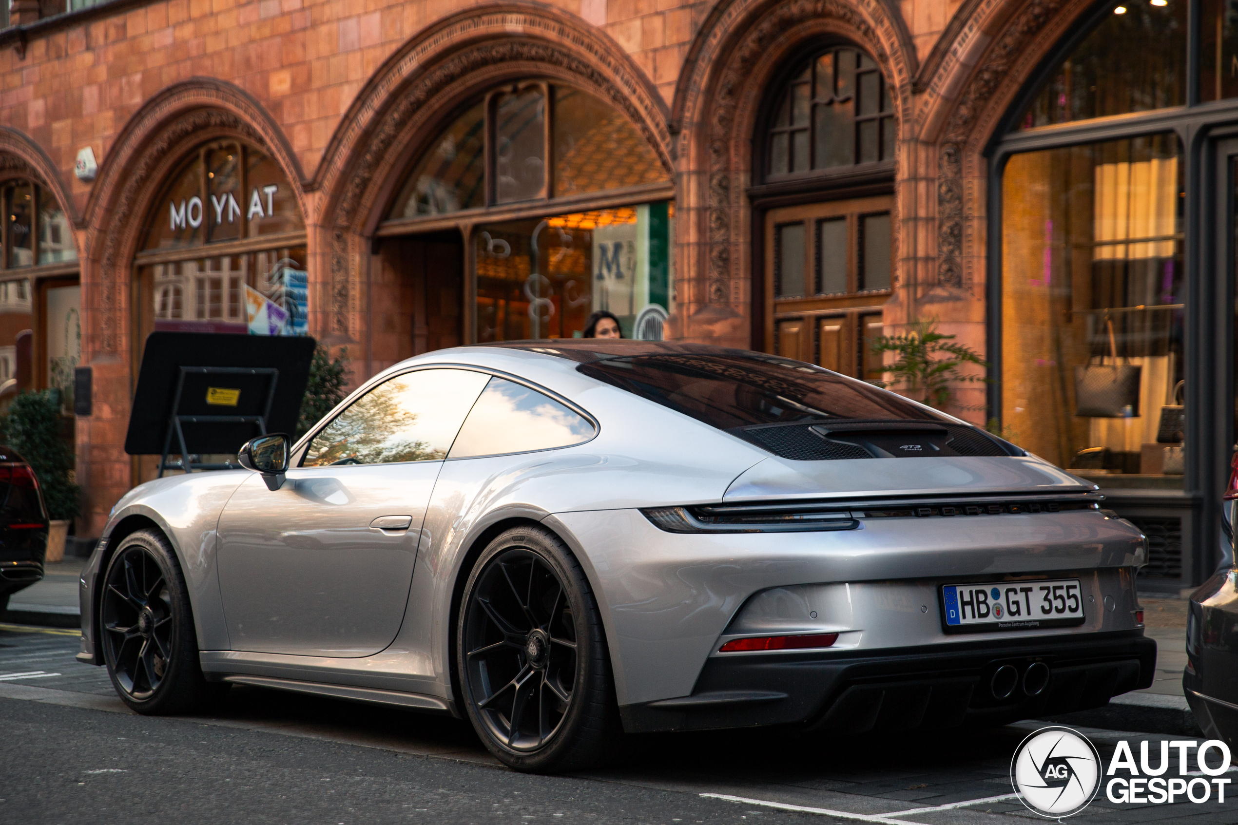 Porsche 992 GT3 Touring