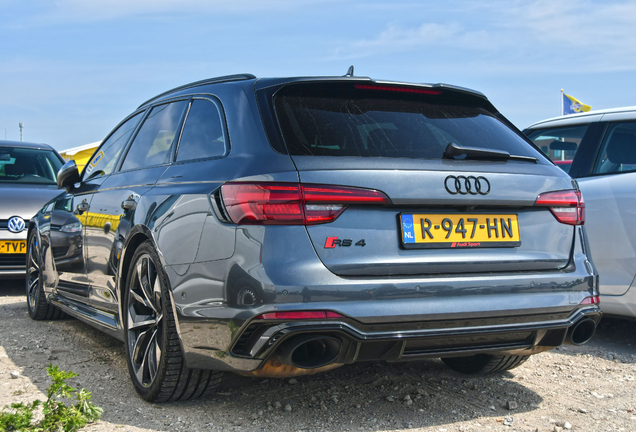 Audi RS4 Avant B9