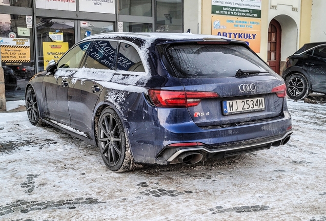 Audi RS4 Avant B9