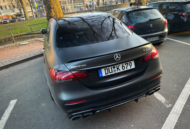 Mercedes-AMG E 63 S W213 Final Edition