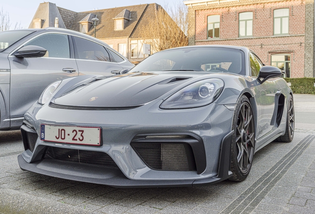 Porsche 718 Cayman GT4 RS Weissach Package