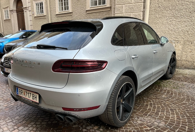 Porsche 95B Macan Turbo