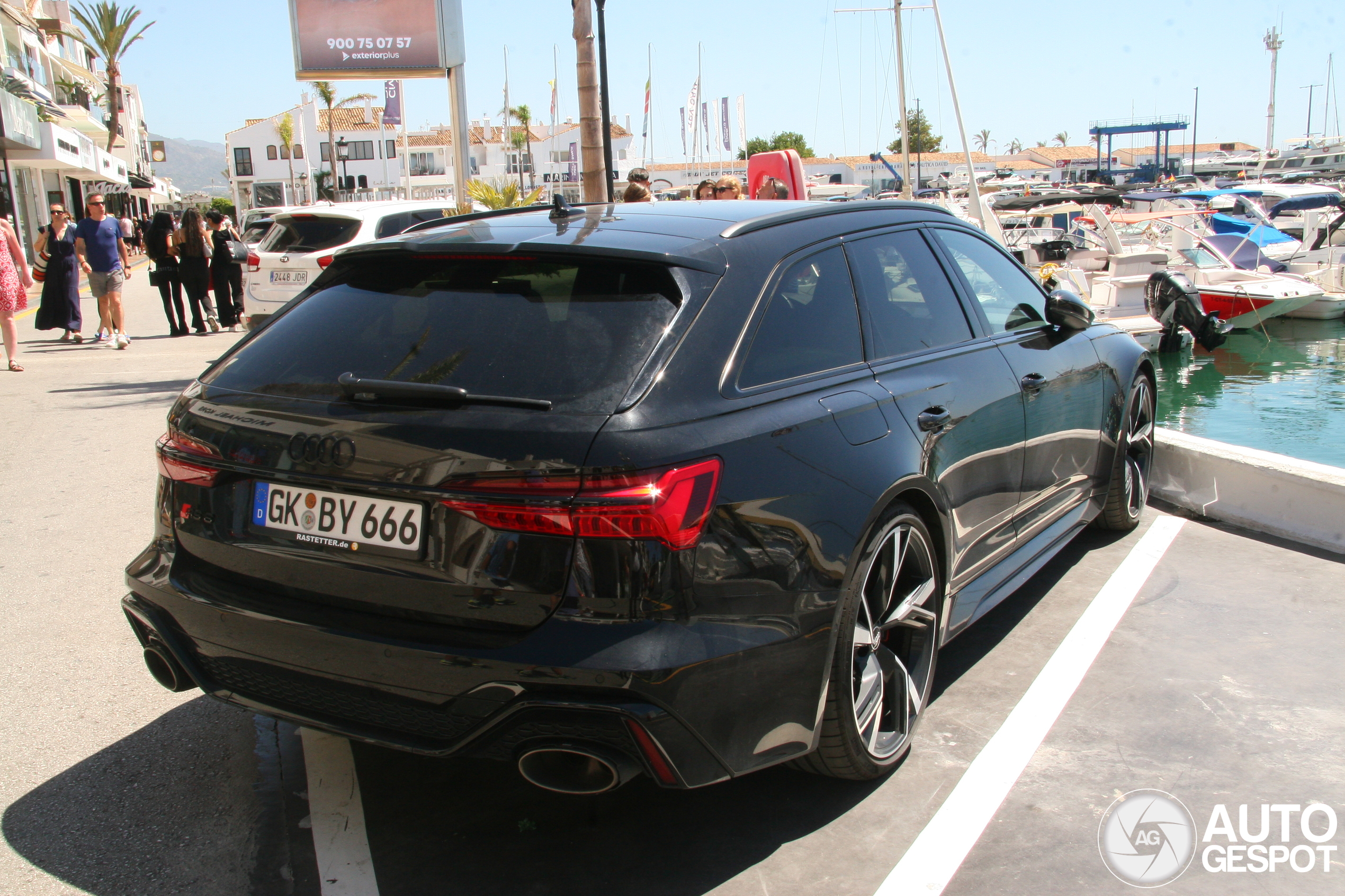 Audi RS6 Avant C8