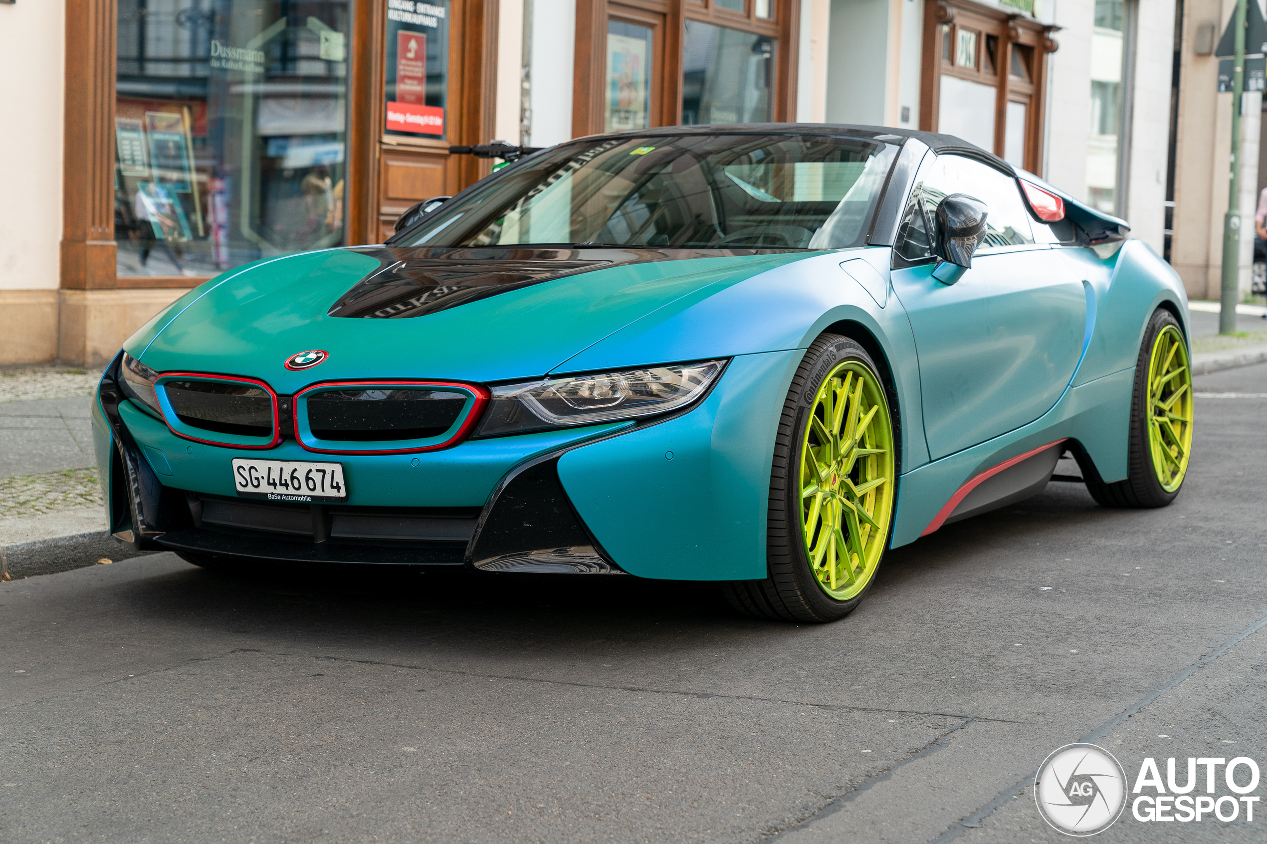 BMW i8 Roadster