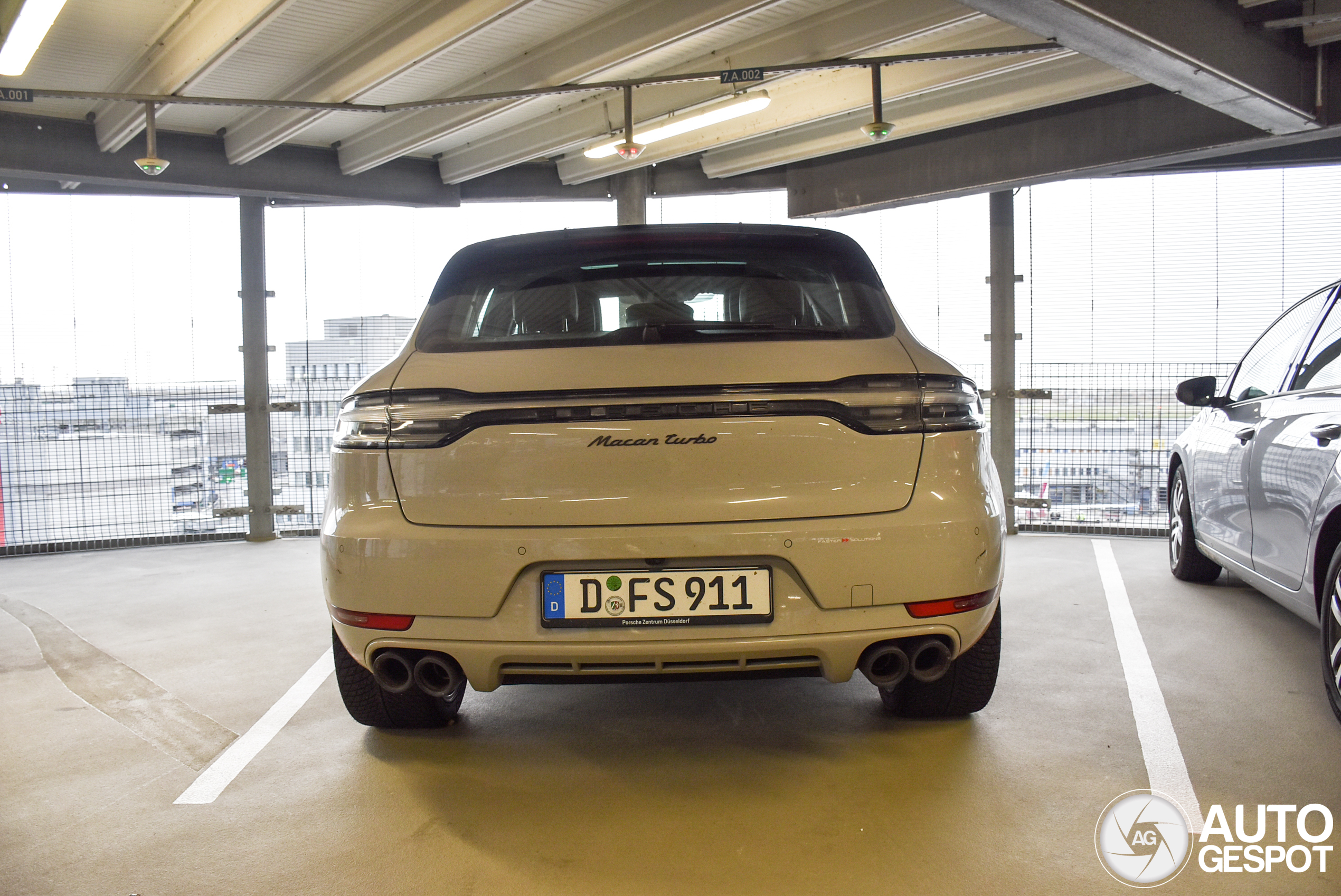 Porsche 95B Macan Turbo MkII